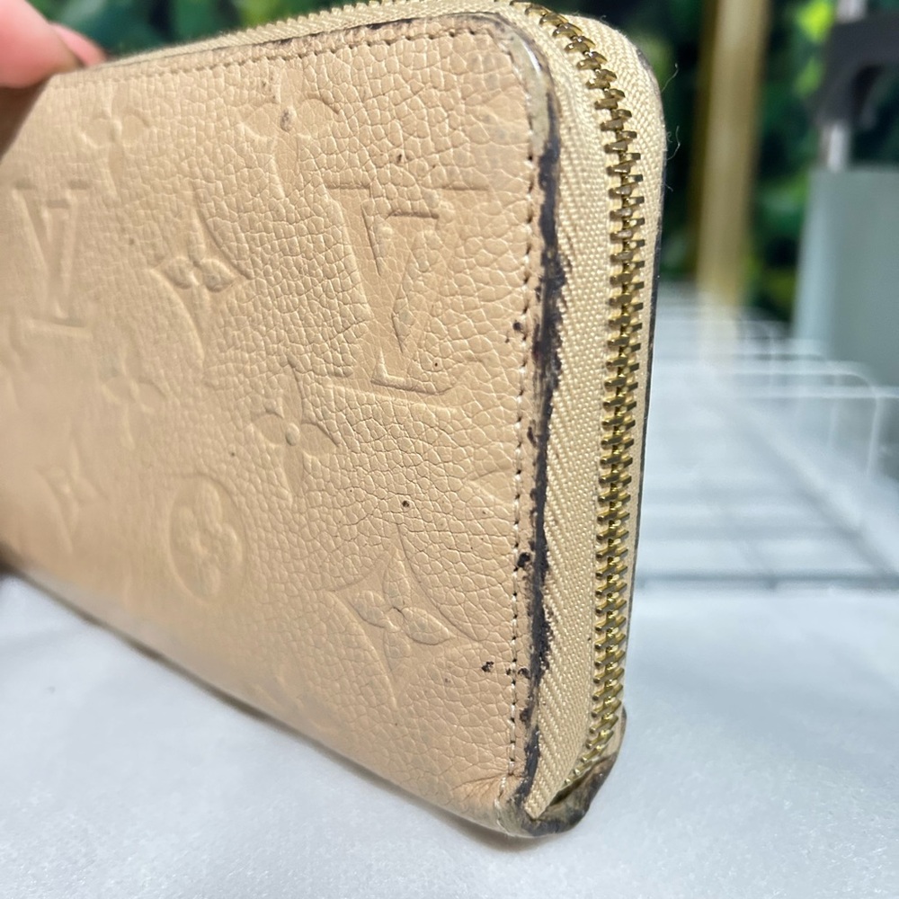 Louis Vuitton Empriente Wallet - Picture 2 of 8